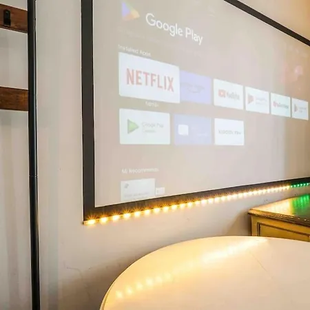 With Cinema@paris Chatelet Париж